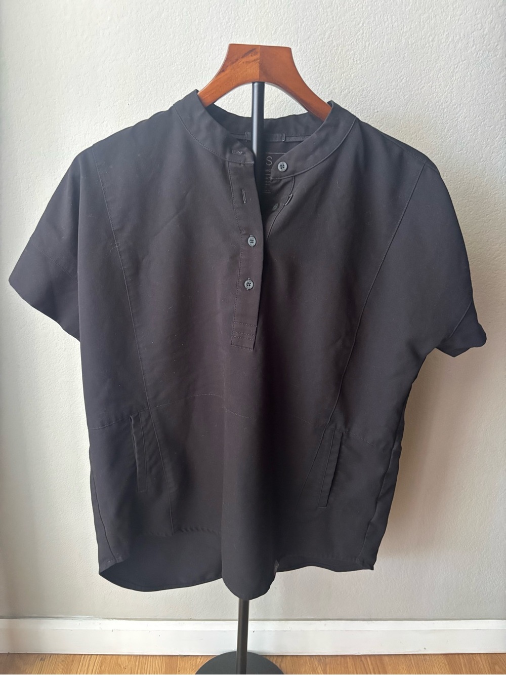 FIGS scrub Top